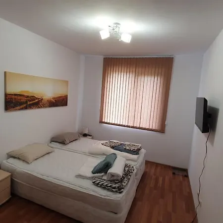 Pomorie Beach Resort 公寓 *